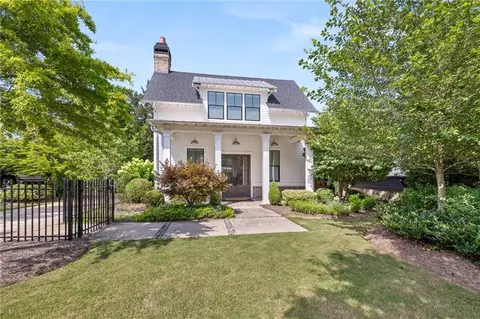 359 S Hill St, Buford, GA 30518