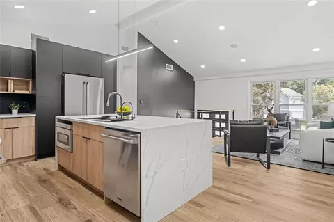 2379 Brenda Dr SE, Smyrna, GA 30080