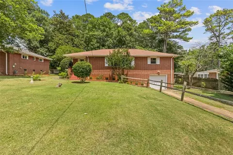 2321 Robin Ln SE, Smyrna, GA 30080