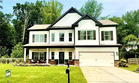 7870 Gracen Dr, Gainesville, GA 30506