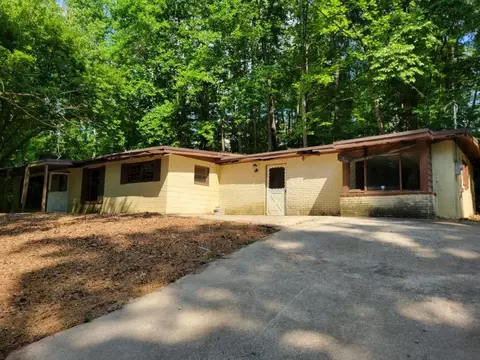 3688 Cascade Palmetto Hwy SW, Atlanta, GA 30331