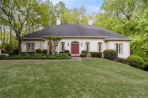 8405 Valemont Dr, Atlanta, GA 30350