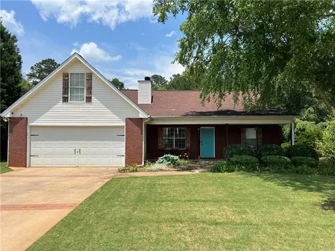 35 Berkshire Pass, Covington, GA 30016