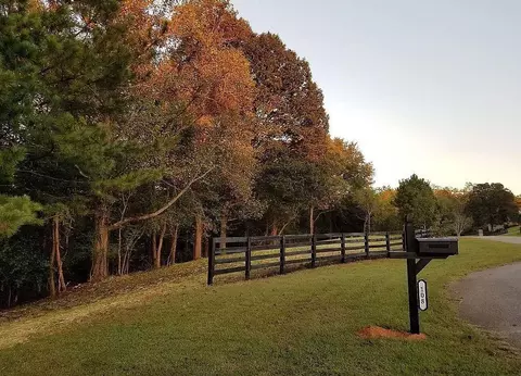 108 Belmont Dr, Canton, GA 30115