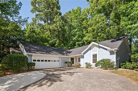 471 Springfield Dr, Woodstock, GA 30188