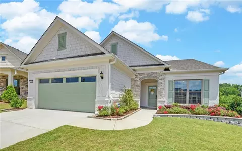 4951 Adler Ct, Hoschton, GA 30548
