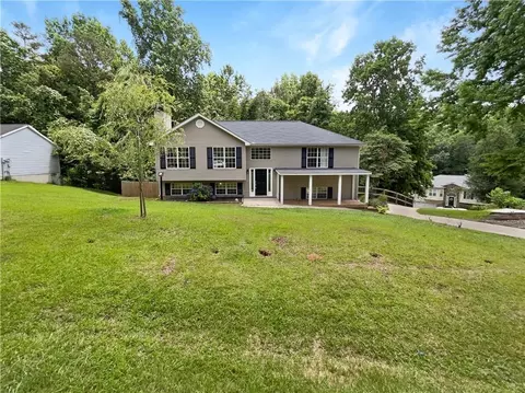 3173 Appalachian Ln, Gainesville, GA 30506
