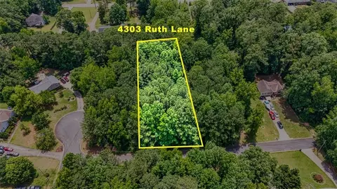 4303 Ruth Ln, Powder Springs, GA 30127