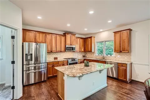 545 River Mist Dr, Suwanee, GA 30024 photo 8