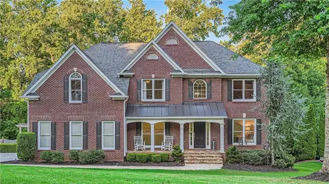 545 River Mist Dr, Suwanee, GA 30024