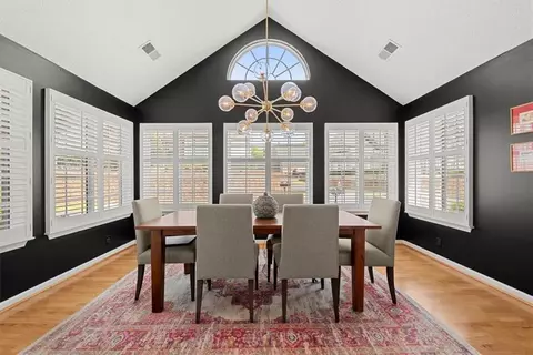 3901 Village Ln, Roswell, GA 30075