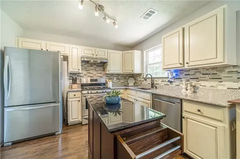 807 Overlook Trl, Monroe, GA 30655 photo 15
