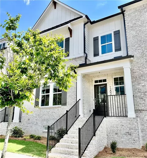1210 Waterfall Ct #169, Cumming, GA 30041