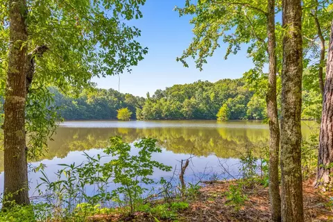 301 Canterbury Dr, Lagrange, GA 30241 photo 8