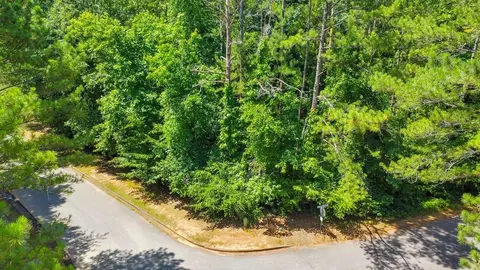 301 Canterbury Dr, Lagrange, GA 30241 photo 4