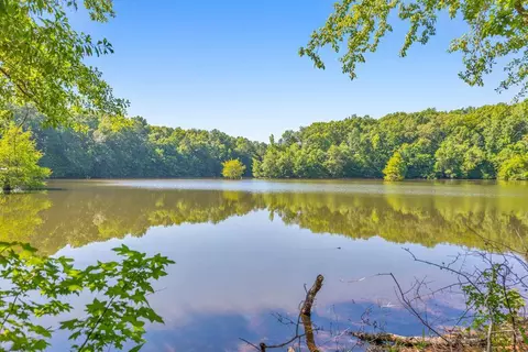 303 Canterbury Dr, Lagrange, GA 30241 photo 6