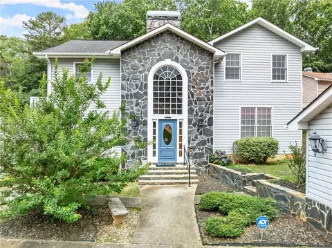 198 Overlook Cir, Dawsonville, GA 30534