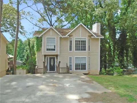 1038 Ascot Ct, Riverdale, GA 30296