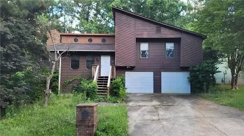 3880 Creek Water Ct, Lawrenceville, GA 30044