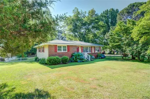 10661 Flat Shoals Rd, Covington, GA 30016
