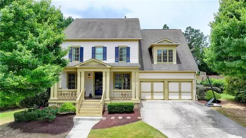 6323 Hickory Branch Dr, Hoschton, GA 30548