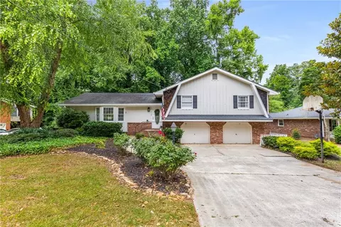 738 Foxcroft Trl SE, Marietta, GA 30067