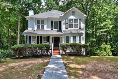 4400 Autumn Glo Ct, Douglasville, GA 30135