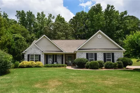 95 Bailey Dr, Jefferson, GA 30549