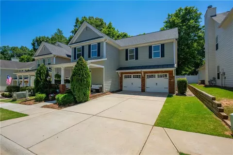 430 Pringle Dr, Suwanee, GA 30024 photo 2