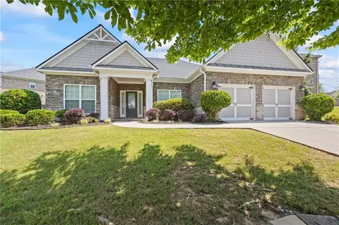 4820 Shelbourne Dr, Cumming, GA 30041