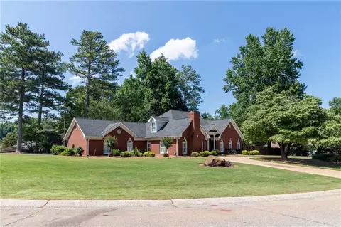 260 Regal Dr, Lawrenceville, GA 30046