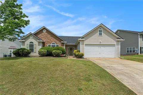 112 Brookhaven Dr, Villa Rica, GA 30180