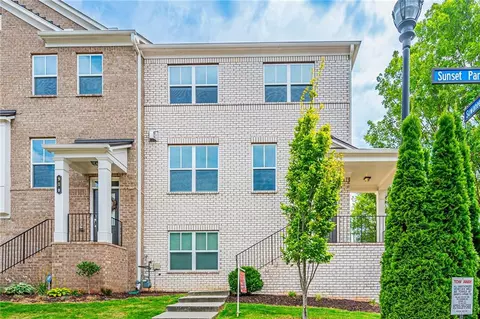 900 Sunset Park Dr, Suwanee, GA 30024