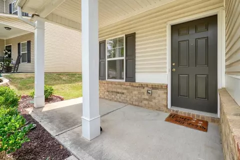 176 Crescent Woode Dr, Dallas, GA 30157