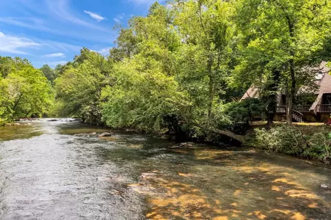 649 Riverside Dr #1, Ellijay, GA 30540