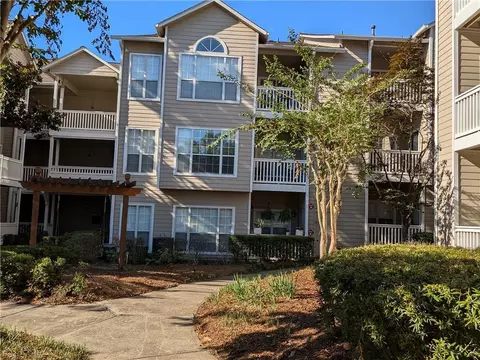 1250 Parkwood Cir SE #1215, Atlanta, GA 30339