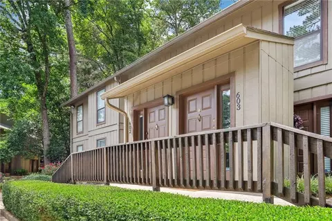 602 Cumberland Ct SE, Smyrna, GA 30080