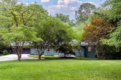 2250 Cumberland Dr SE, Smyrna, GA 30080
