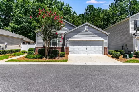 208 Windcroft Ct NW, Acworth, GA 30101