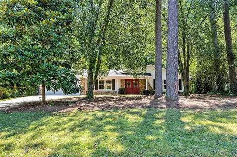 3030 Karen Ln, Marietta, GA 30062