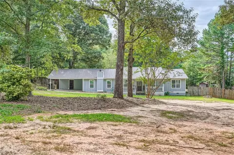 4542 Bullock Ln, Loganville, GA 30052