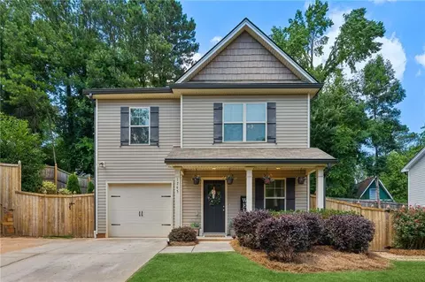 1745 Falcon Creek Trl, Cumming, GA 30041