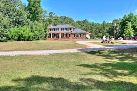 1025 Hodges Cir, Mansfield, GA 30055