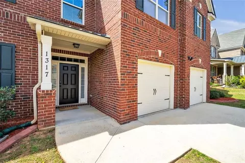 1317 Cochran Xing, Mcdonough, GA 30252