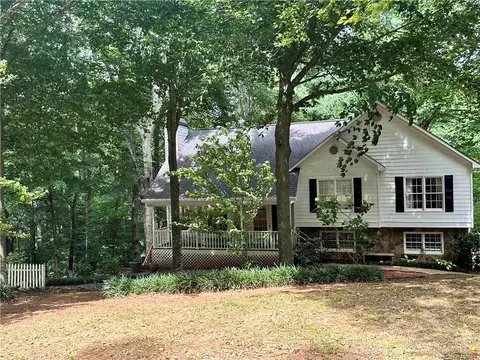 110 White City Ct, Canton, GA 30115
