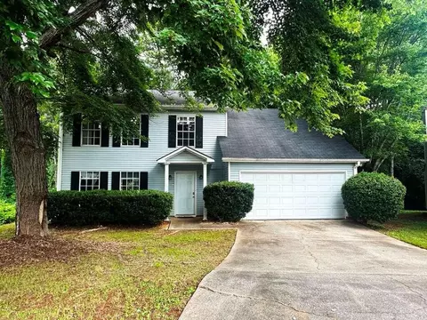 5854 Crescent Ridge Ct, Lithonia, GA 30058