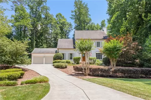 1554 E Bank Dr, Marietta, GA 30068