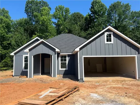 827 Shannon Cir NE, Rome, GA 30161