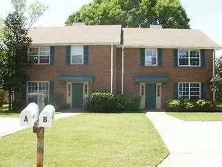 2818 SE Briar Hill Ln SE, Conyers, GA 30013