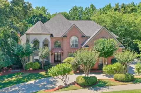 7290 Sentinae Chase Dr, Roswell, GA 30076